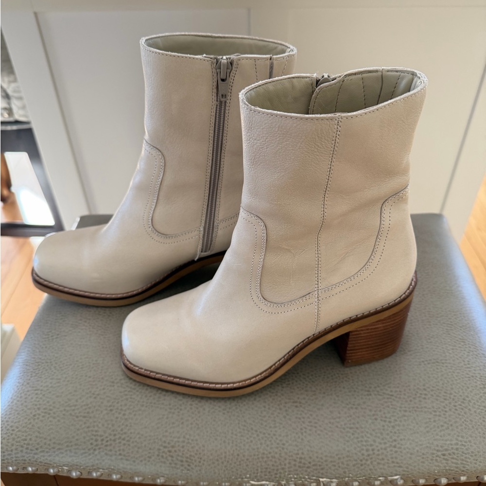 Seychelles Cream Leather Boots. Size 7.5 excellent condition. - Picture 7 of 11